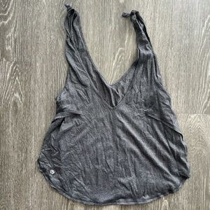 Lululemon tank top- with silver